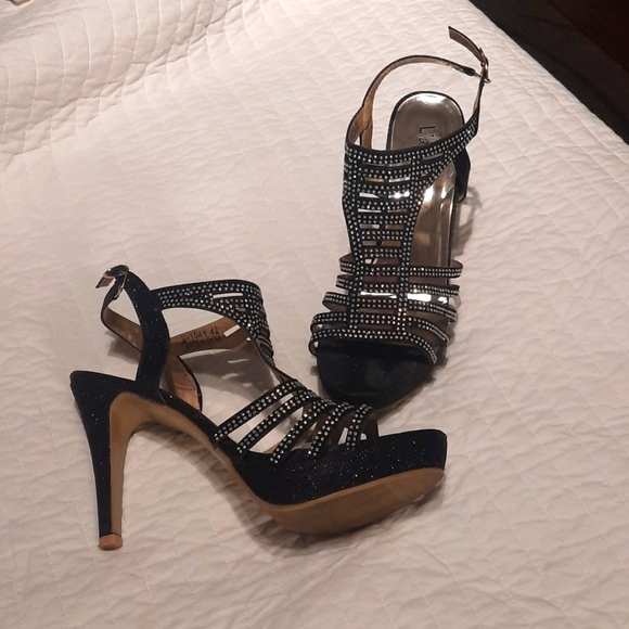 Glitzy Stilletoes with 4.5" heel - Picture 1 of 5